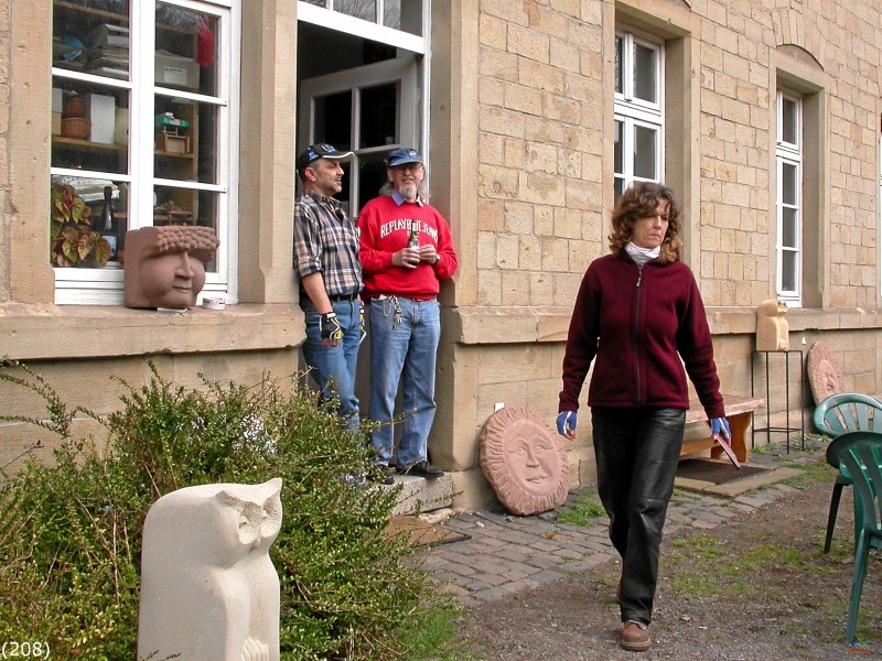 Bahn 208.jpg - Seine Arbeiten präsentiert Dietmar Hofmann in seinem Kleinen Kunstbahnhof in Eschenau.